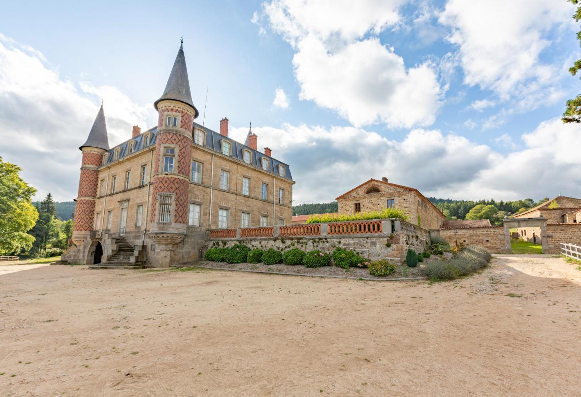 Marols Domaine Et Chateau De Valinches מראה חיצוני תמונה