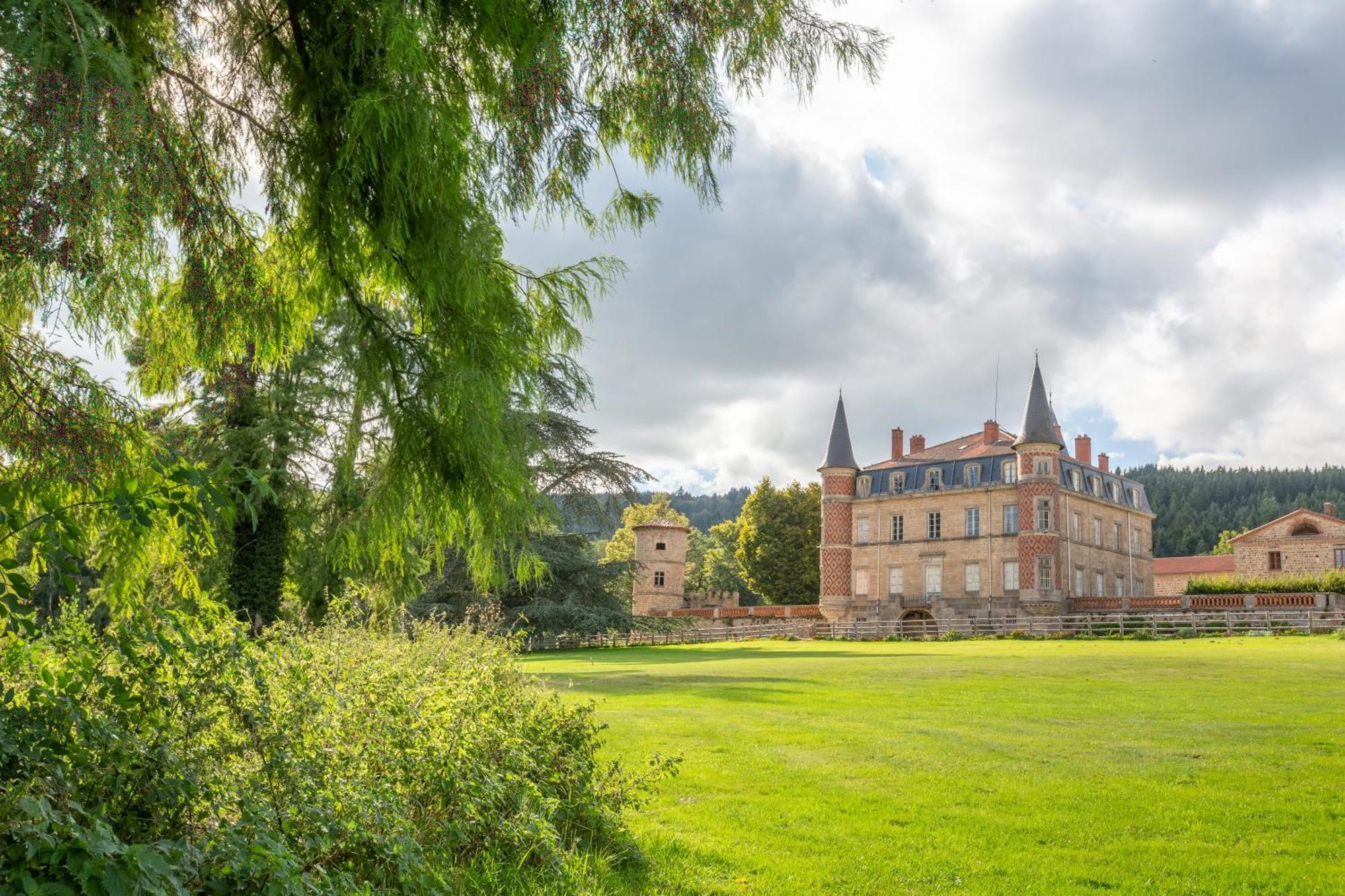 Marols Domaine Et Chateau De Valinches מראה חיצוני תמונה